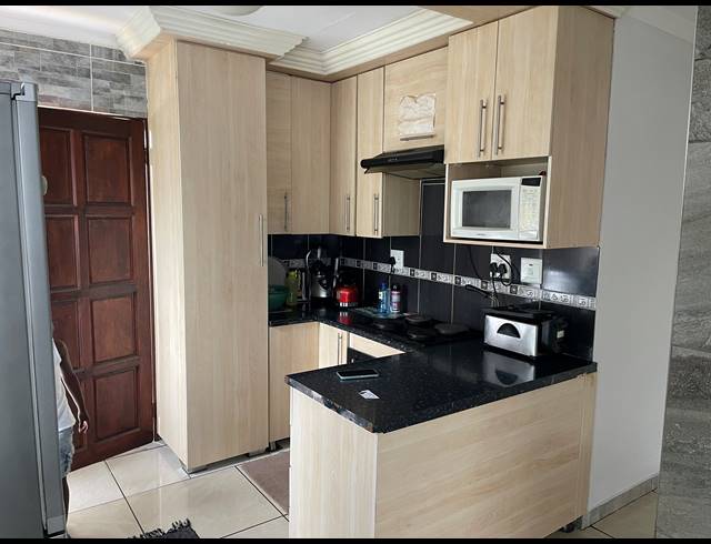 3 BEDROOM FREEHOLD FOR SALE IN SOSHANGUVE VV